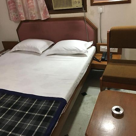 ואדודרה Hotel Grg מראה חיצוני תמונה