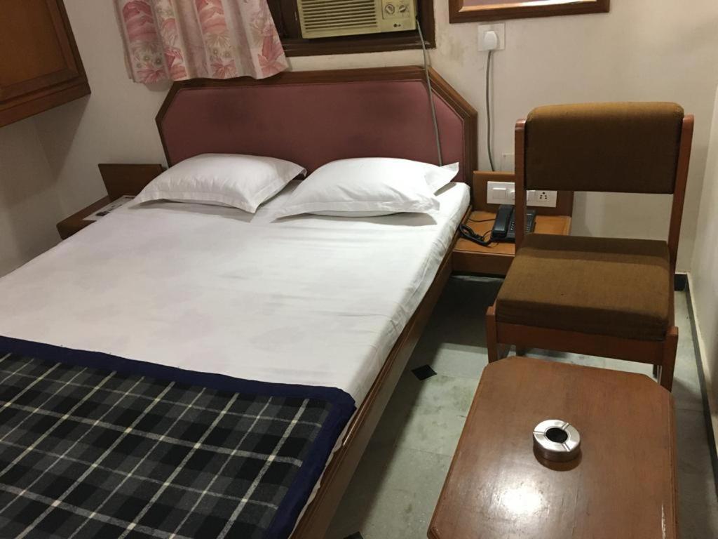 ואדודרה Hotel Grg מראה חיצוני תמונה