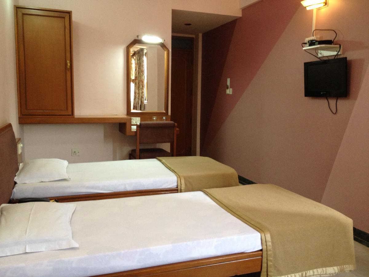 ואדודרה Hotel Grg מראה חיצוני תמונה