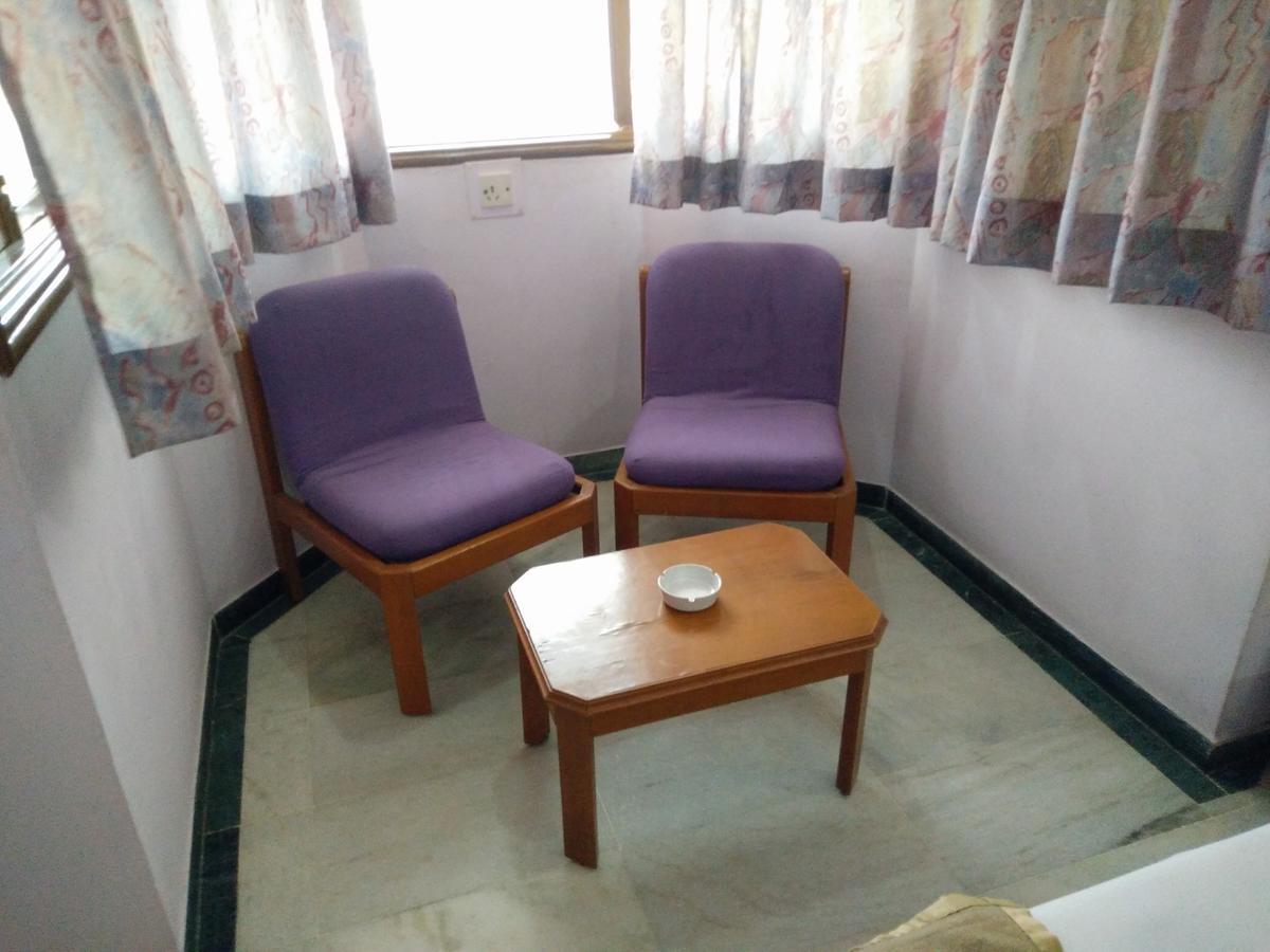 ואדודרה Hotel Grg מראה חיצוני תמונה