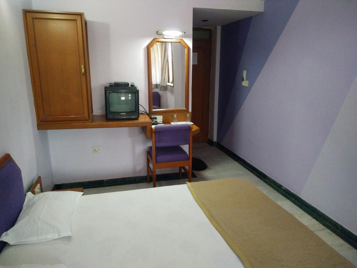 ואדודרה Hotel Grg מראה חיצוני תמונה