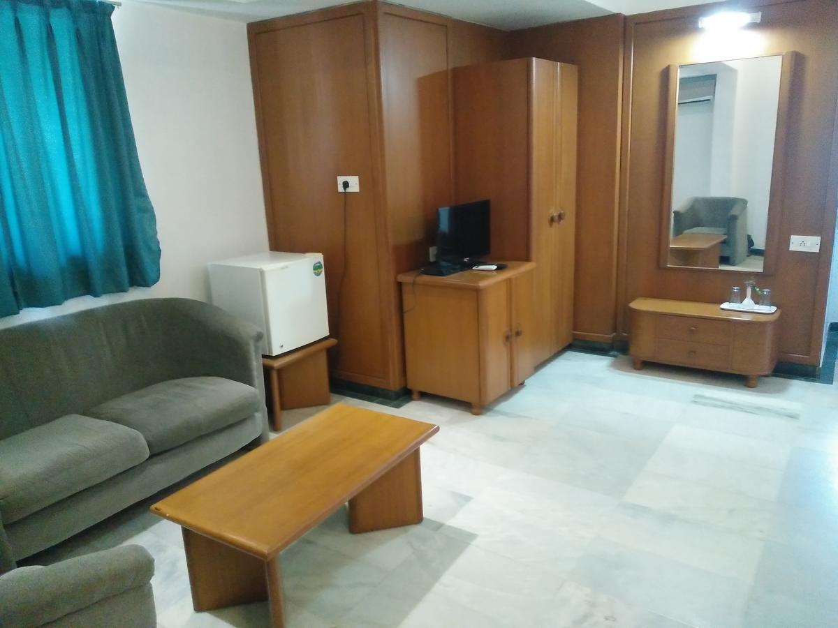 ואדודרה Hotel Grg מראה חיצוני תמונה